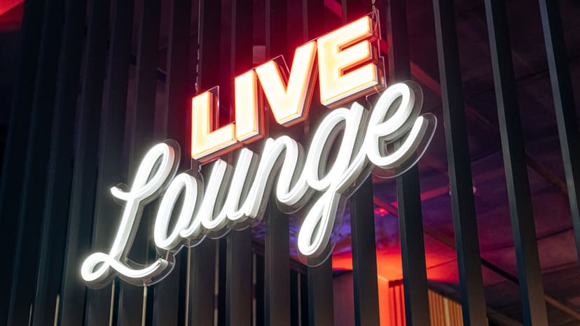 LIVE LOUNGE | Sotto le Grandi Volte