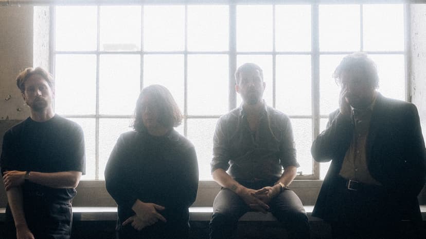 Gilla Band — Música · Warsaw